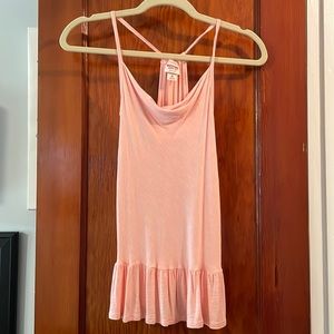 flowy peach tank top, great for summer, size xs, mossimo is the brand